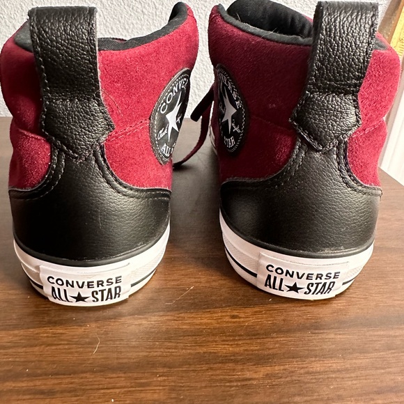 Converse men’s burgundy suede boots.  Men’s size 9 - Picture 4 of 8